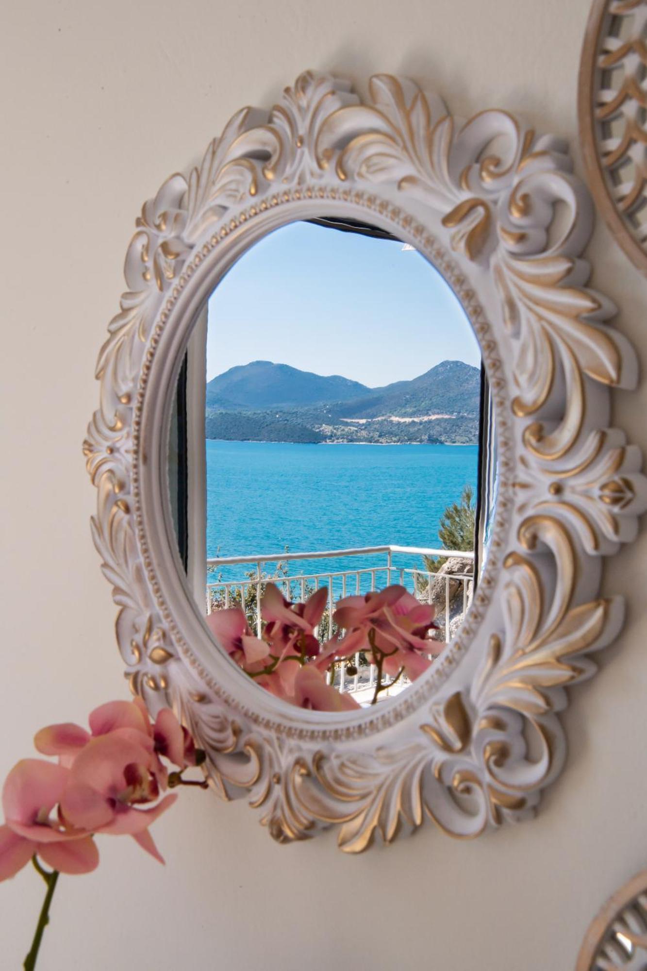 Meteora Suites 尼基亚娜 外观 照片